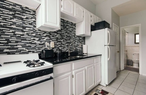 Bedford-Stuyvesant Apartamento | Master bedroom 11X14 in the beautiful community of Bed-Stuy,Brooklyn NYC.