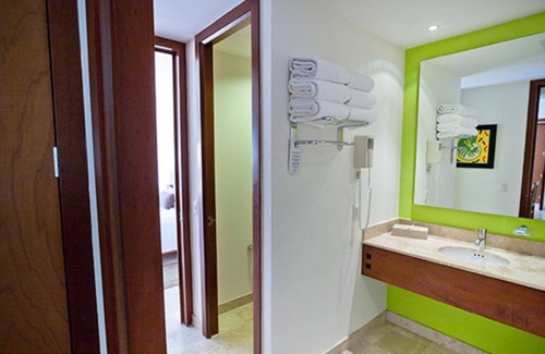 Mazatlán Complejo | Dormitorio principal en el Mayan Palace, Mazatlán