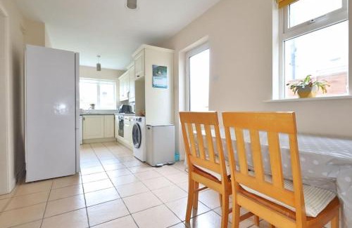 Navan Casa | Master bedroom with en-suite