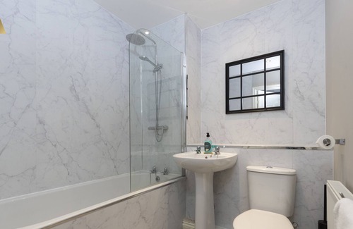 Thornaby On Tees Casa | Master House