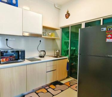 Salak South Casa | Master Room at Razak City Residence