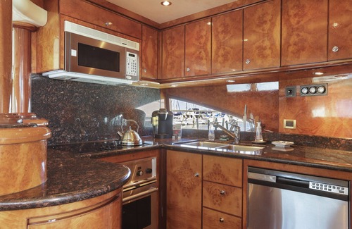 Bay Area Alquiler De Eote | Master Stateroom Onboard A Luxury Yacht!