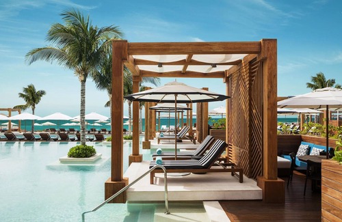 Yucatan Complejo | Master Suite: jacuzzi tub, private plunge pool, and beautiful views from balcony