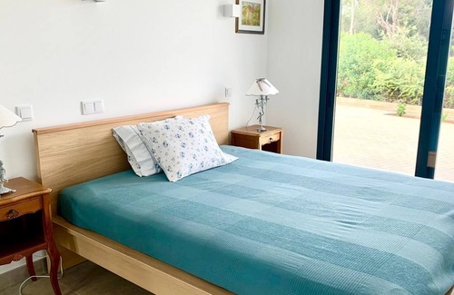 Penina Cama Y Desayuno | Master suite on Penina golf course, quiet and close to town centers and beaches