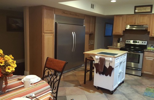 Spring Valley Casa | Masterpiece Retreat: un retiro corporativo / familiar, a solo 3-5 minutos de Strip / Airport