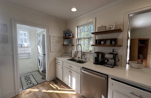 Forest Hills Casa | MASTERS home just 2.5 mi to Augusta National! 7 min walk to Forest Hills Course