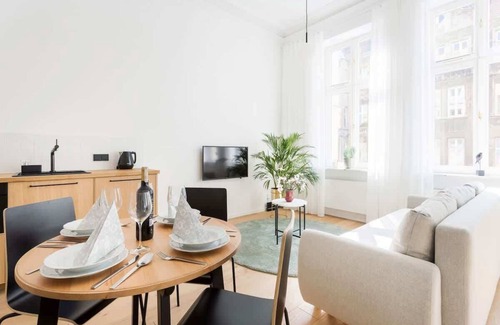 Grunwald Apartamento | Matejki 61 | White and Wood Studio | Poznań Center