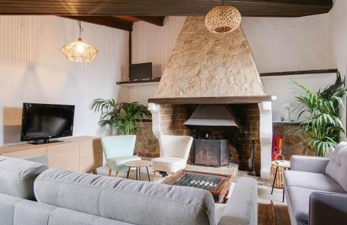 Manacor Apartamento | MATEO, Apartment auf Finca Zenara, Küche, XXL Pool, AC, WIFI, Yoga