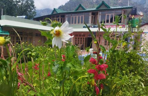 Kullu Hotel | Mateura resort