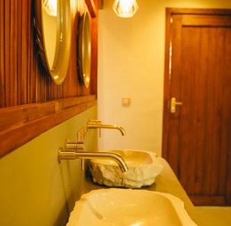 Arusha Cabina | Mateves Boutique Lodge