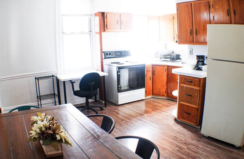 Bloomfield Apartamento | Mathilda Street Trio - The Lodge with King Bed