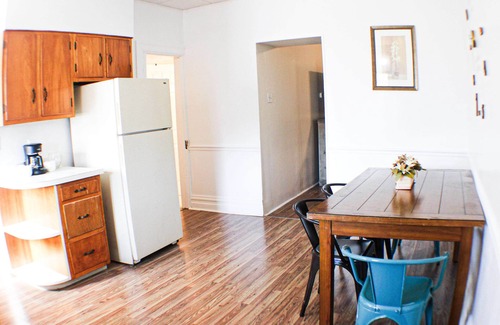 Bloomfield Apartamento | Mathilda Street Trio - The Lodge with King Bed