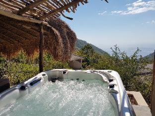 Bunutan Cabina | MATHIS Lodge Amed