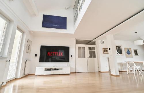 Siska District Apartamento | Matic Spacious Modern Apartment