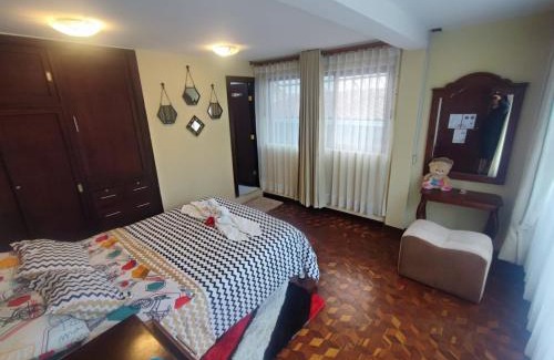 Banos de Agua Santa Casa | MATRIMONIAL TURI centro de la ciudad, garaje