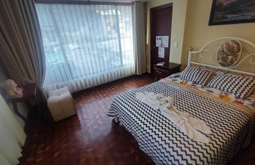 Banos de Agua Santa Casa | MATRIMONIAL TURI centro de la ciudad, garaje