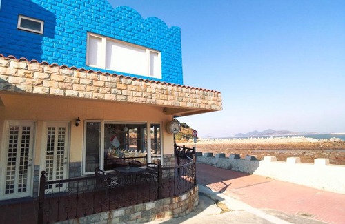 Nangan Casa | Matsu Island View Restaurant Bed and Breakfast
