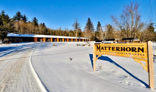 Hunter Hotel | Matterhorns Hunter Lodge