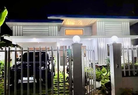 General Luna Casa | Matthew Pensione House- Modern Island Residence