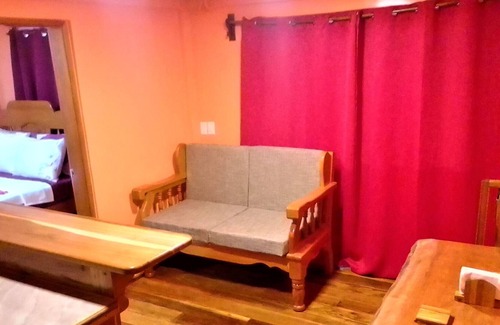 Gales Point Apartamento | Matty's Beachfront Downstairs Apartment - AC, Swimming Pool Access …