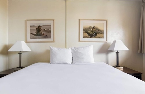 Kahului Hotel | Maui Getaway! Harbor Vistas, Pool, Near Maui Tropical Plantation