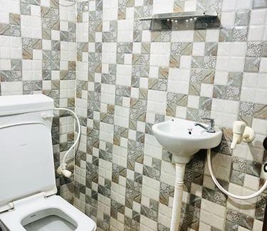 Civil Lines Hotel | Mauji's Villa Hotel & Guest House