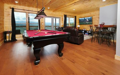 Sevierville Villa | Maw and Paws Retreat