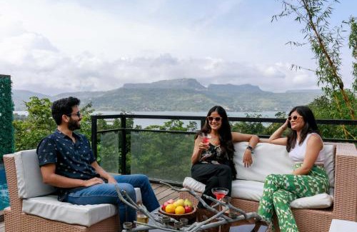 Kadadhe Villa | Mawi Infinitty Villa by StayVista - A lake-view villa with an infinity pool for a luxurious stay