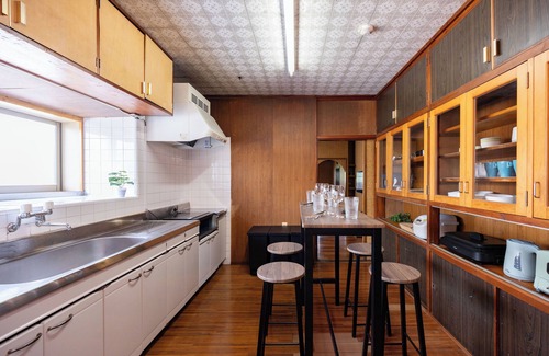 Sobe Casa | Max 12Sleeps | 3min to Beach | 4Double + 1Queen bed | 10min to Zanpa – Yomitopia