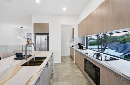 Mornington Peninsula Casa | MAX Entertain Beachside Retreat - New Build Home in Mornington with Amazing Pool