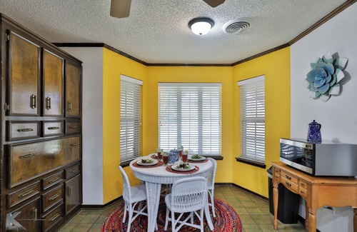 Abilene Casa | Maxine's Place- A Wonderful Family Legacy