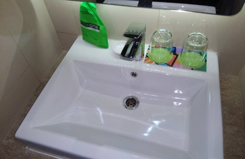 Menteng Hotel | MaxOneHotels.com at Kramat