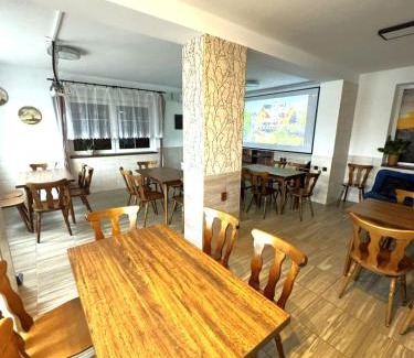 Rovensko pod Troskami Casa | MAXOVO KRÁLOVSTVÍ