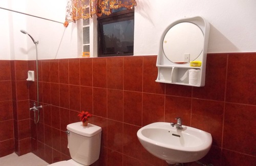 Oslob Casa | Maxvir Inn Beach Resort