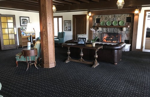 Baileys Harbor Cabina | Maxwelton Braes Lodge and Golf Course