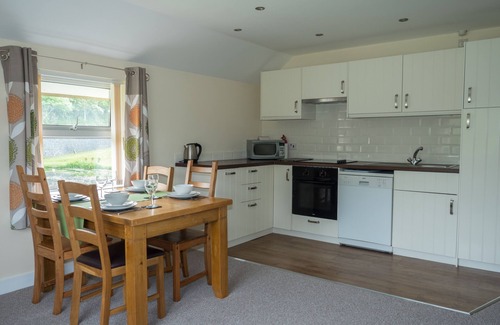 Tavernspite Apartamento | CASA DE MAYO: ideal para familias con impresionantes vistas al lago