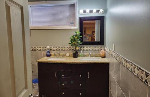 Auden Park Casa | May Flowers