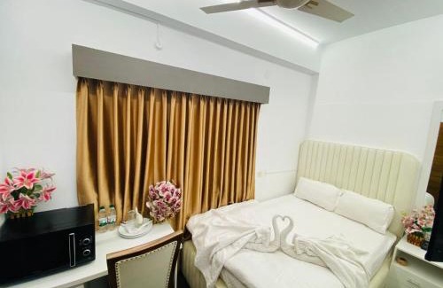 Uttara Hotel | Maya by Xpressmall Hotels & Resorts