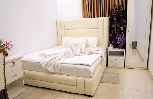 Uttara Complejo | Maya By Xpressmall Hotels & Resorts