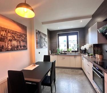 Przymorze Apartamento | Maya's Flats & Resorts 105 - Przestronny Apartament przy Parku Regana blisko plaży