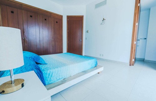 La Poza Apartamento | Mayan Lakes Condo: Exclusivity and Comfort!