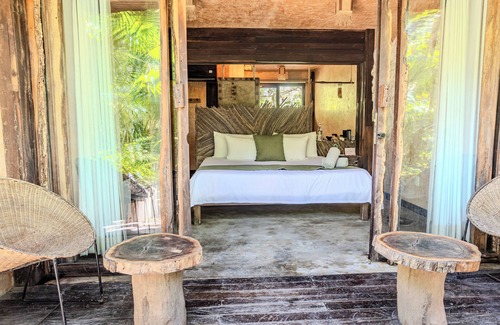 Isla Mujeres Hotel | Mayan Monkey Isla Mujeres | Social Hotel