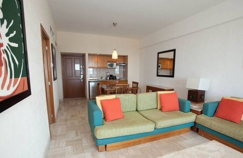 Cancún Complejo | Mayan Palace - Nuevo Vallarta - 2 Bedr Suite Sleeps 8, 6 adults &2 kids under 12