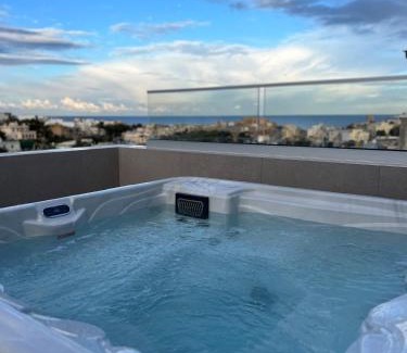 St. Andrew's Apartamento | Mayfair by Premier Suites MT