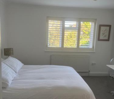 Bickley Casa | Mayfield guest rooms