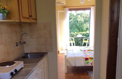 Moraitika Apartamento | El Mayflower STUDIOS - todo lo necesario para unas vacaciones relajantes!