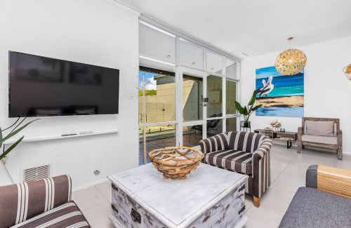 Maylands Casa | Maylands Coastal Vibe By Home2bnb
