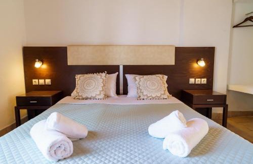 Akrotiri Hotel | MaYo Rooms Zakynthos
