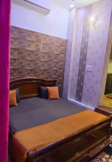 Agra Casa | Mayur Villa