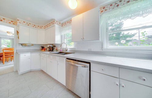 Mayville Casa | Mayville Getaway w/ Deck: Near Chautauqua Lake!